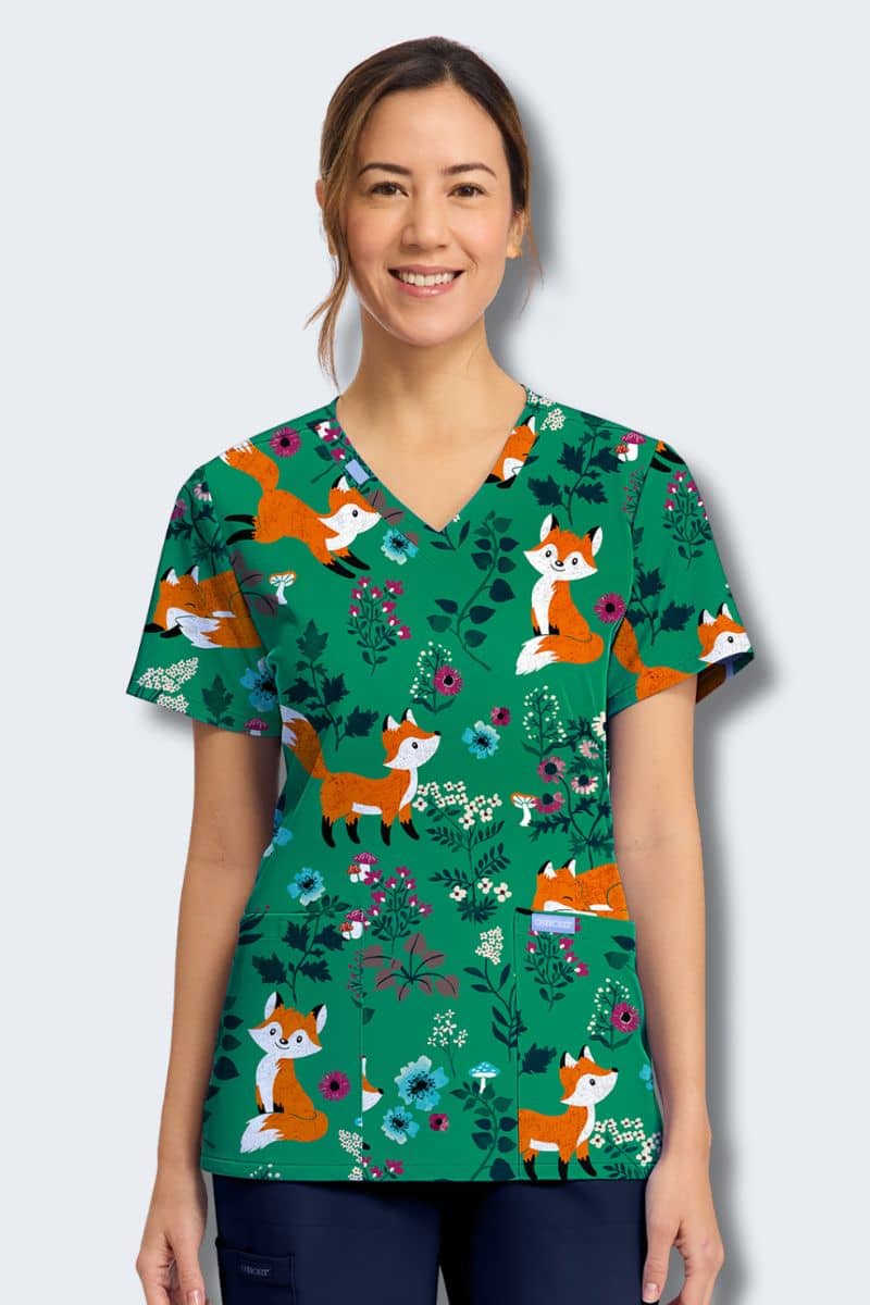 CK856 Cherokee Wild Fox Print Scrub Top - Image 4