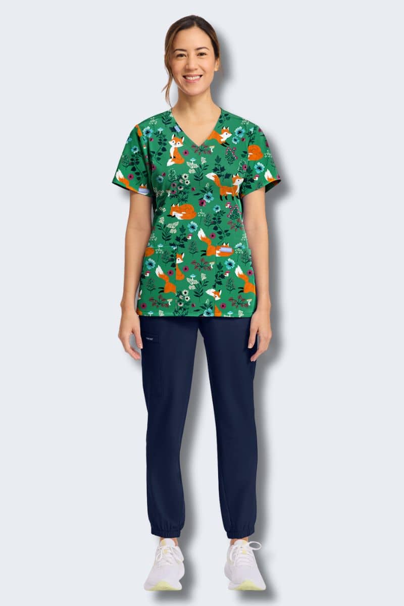CK856 Cherokee Wild Fox Print Scrub Top - Image 5